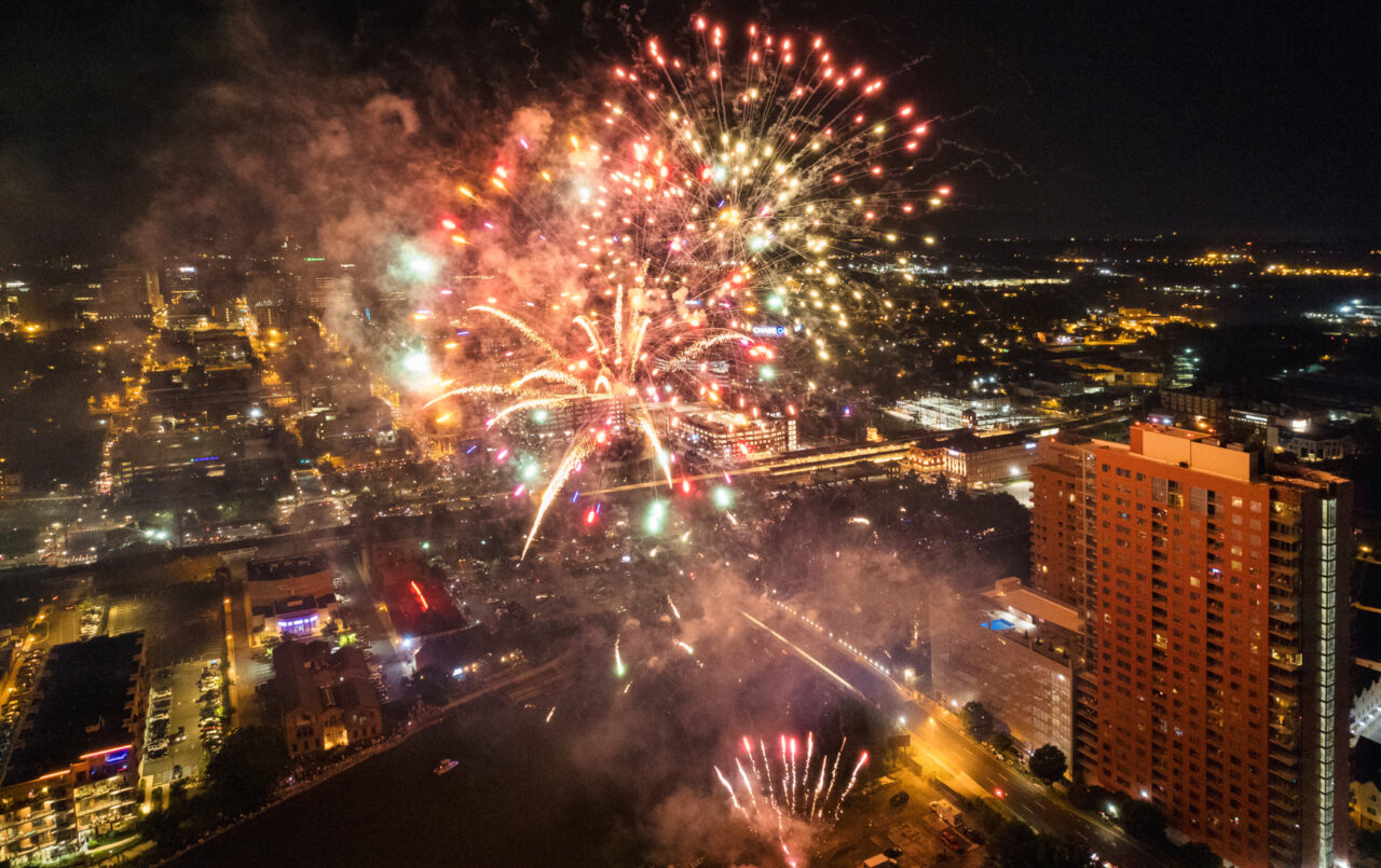 RING IN THE NEW YEAR ALONG THE RIVERFRONT